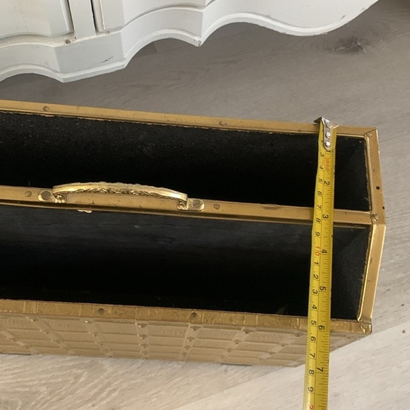 Magnificent Vintage Metal & Wood Magazine Rack Gold Brass MCM textured w handle - Picture 5 of 11